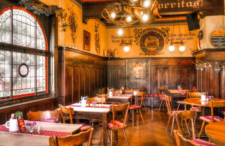 Rustikale Inneneinrichtung im Brauhaus Friedrichroda