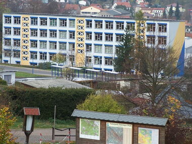 Perthes-Gymnasium von außen