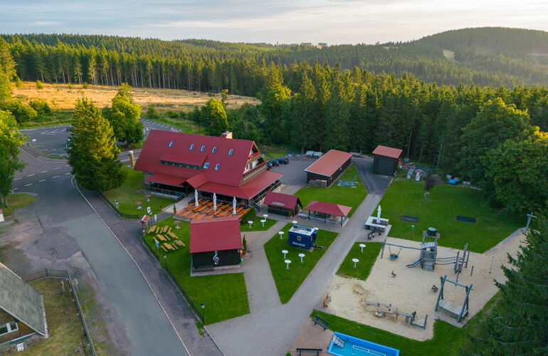 Heuberghaus bei Friedrichroda aus der Luft